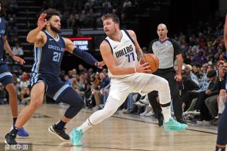 尔依然向他 尔依然向他