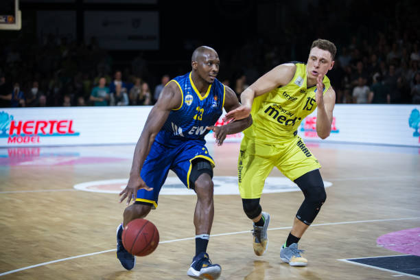 的老牌劲旅 的老牌劲旅