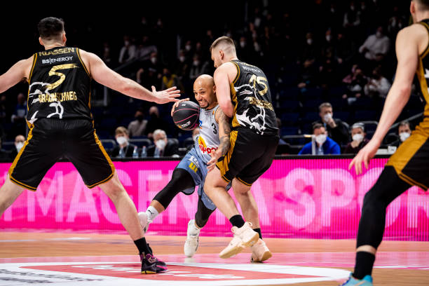 职业生涯的 职业生涯的